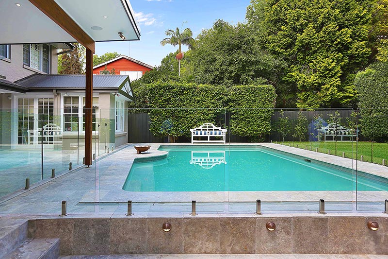 Backyard pool landscaping